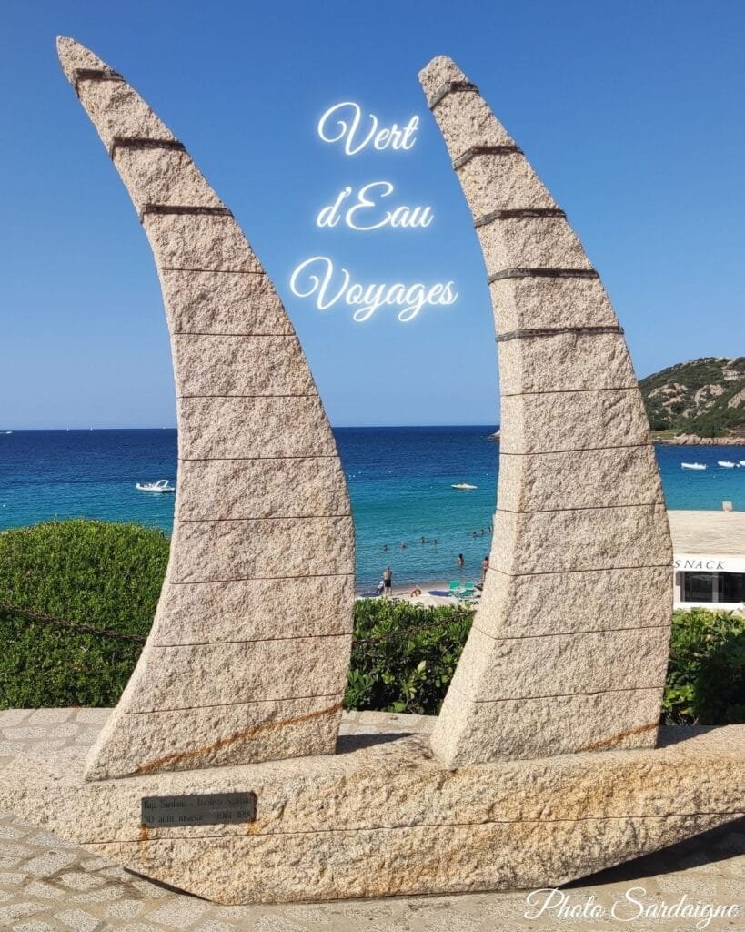 photo statue sardaigne forme de V comme Vert d'Eau Voyages